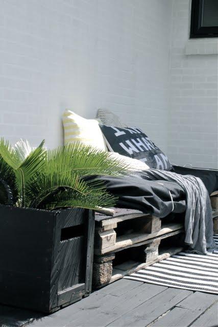 decocrush_today_i_love_les_canapes_avec_des_palettes16