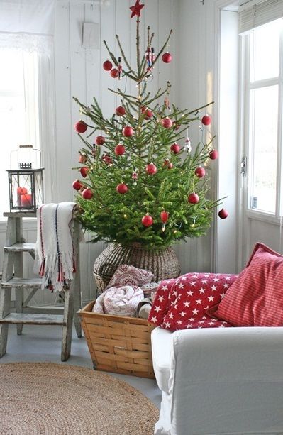 25 sapins de Noël joliment décorés pour s'inspirer ! www.decocrush.fr
