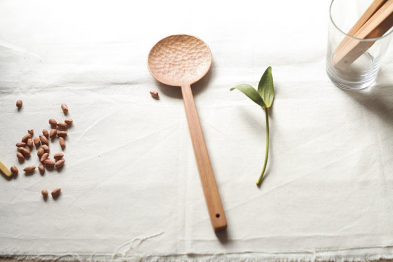 Etsy Crush | 16 essentiels pour une rentrée en douceur : cuillere en bois de belayahvoya | @decocrush - www.decocrush.fr
