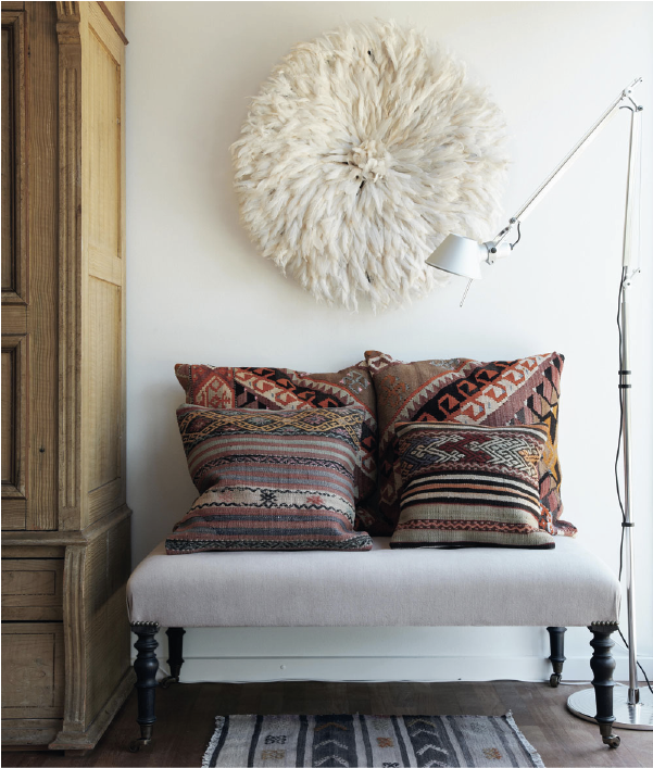 Tendance : les chapeaux africains s'affichent sur nos murs ! www.decocrush.fr - @decocrush