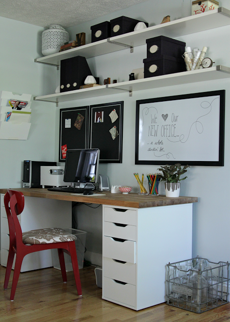 Le bureau homemade by Ikea d'Heather de The Lovely Cupboard